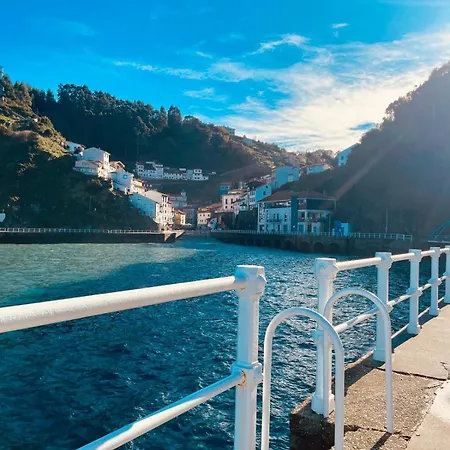 Сasa de vacaciones Con Piscina, Jacuzzi Y Vistas Al Mar, A 5 Min Del Puerto De