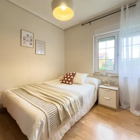 Con Piscina, Jacuzzi Y Vistas Al Mar, A 5 Min Del Puerto De